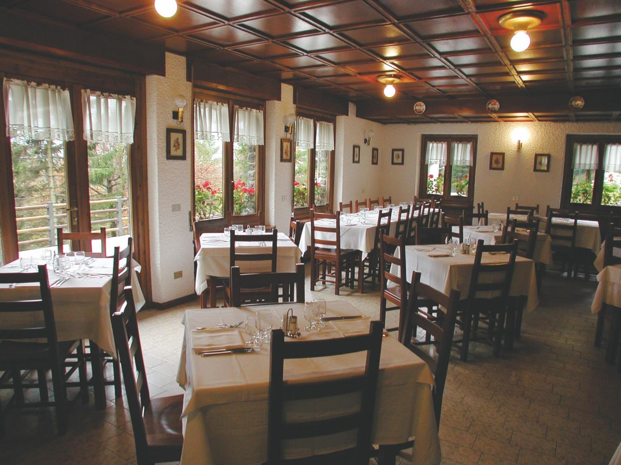 Albergo La Genzianella Bellagio Bagian luar foto
